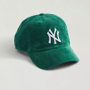 NWT MLB New York Yankees NY Green Corduroy Hat